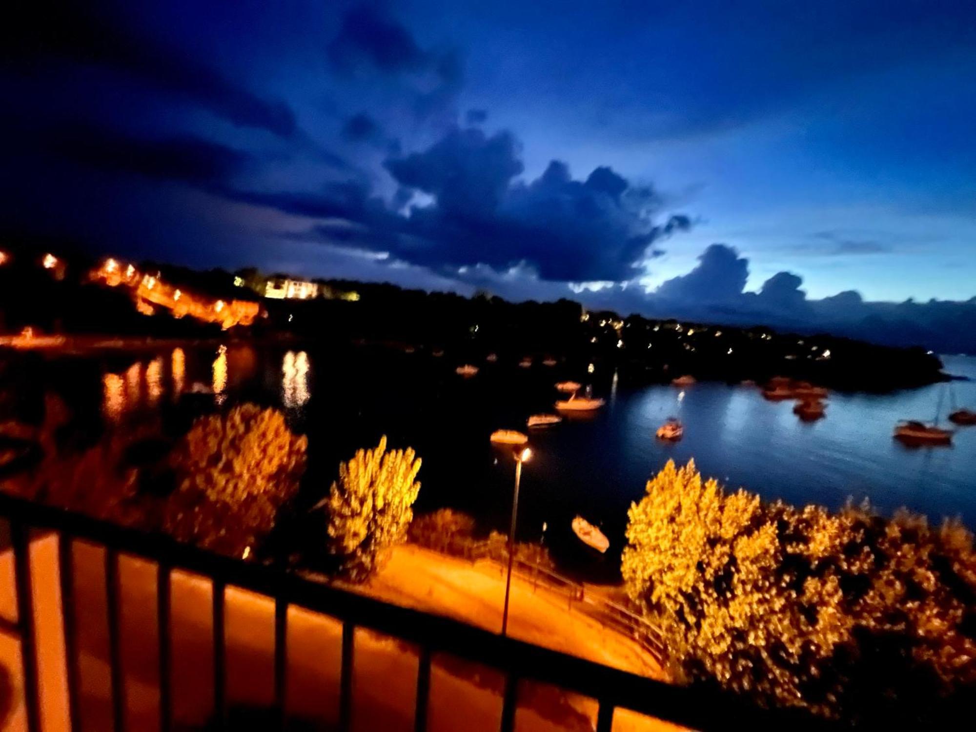 Villamar Beachfront Apartments With Free Private Parking غاباس المظهر الخارجي الصورة